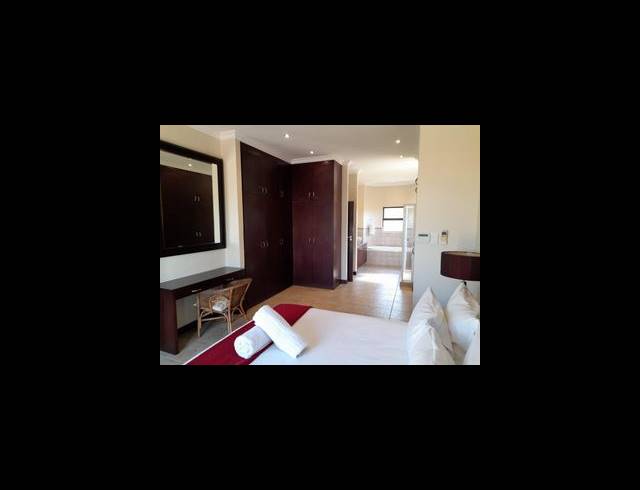 2 BEDROOM APARTMENT TO LET IN UMHLANGA CENTRAL